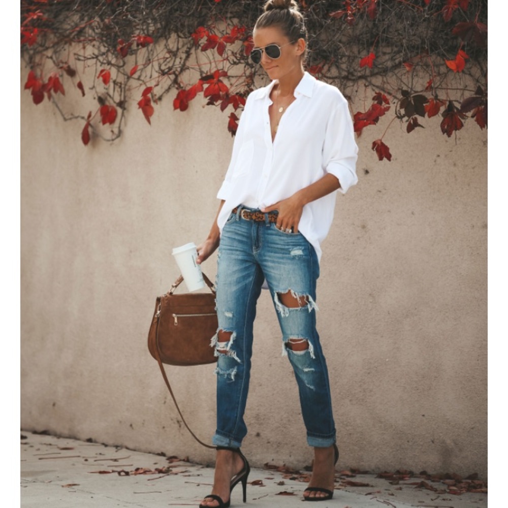 Distressed Boyfriend Jeans